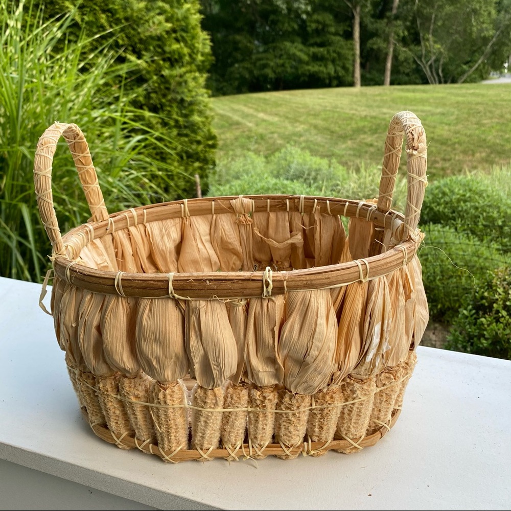 Large Corn Husks Basket with 2 handles